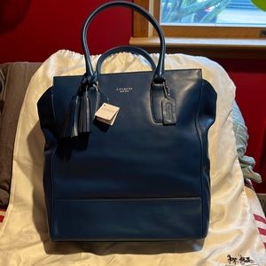Coach Tanner leather Tote, cobalt Blue, brand new